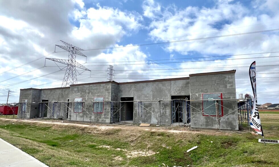 More Photos Of 3107 Elrod Rd, Katy Unknown For Lease