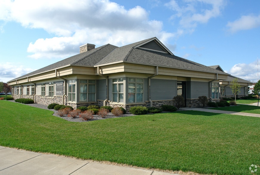 Primary Photo Of 200 Village Center Dr, North Oaks Office For Lease