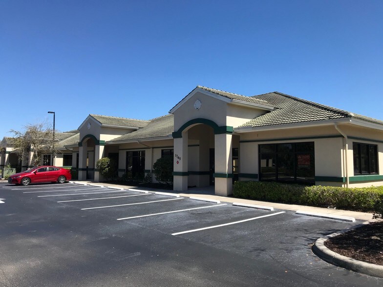 More Photos Of 1745 Heritage Trl, Naples Medical For Sale