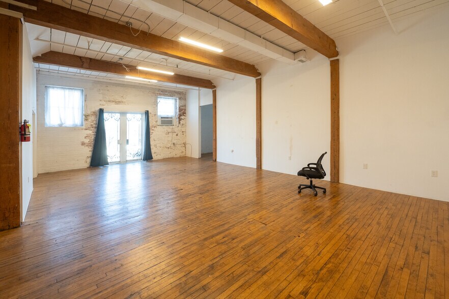 More Photos Of 230-234 Ferry St, Easton Loft Creative Space For Sale