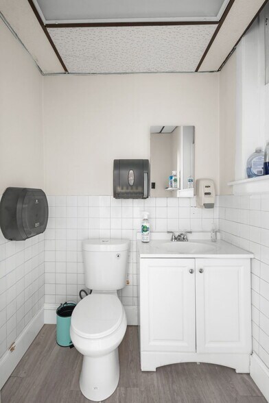 More Photos Of 6431-6433 N California Ave, Chicago Apartments For Sale
