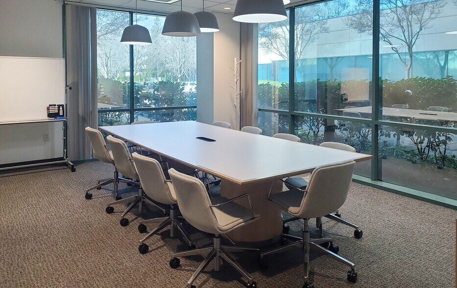 More Photos Of 2180 Harvard St, Sacramento Coworking Space