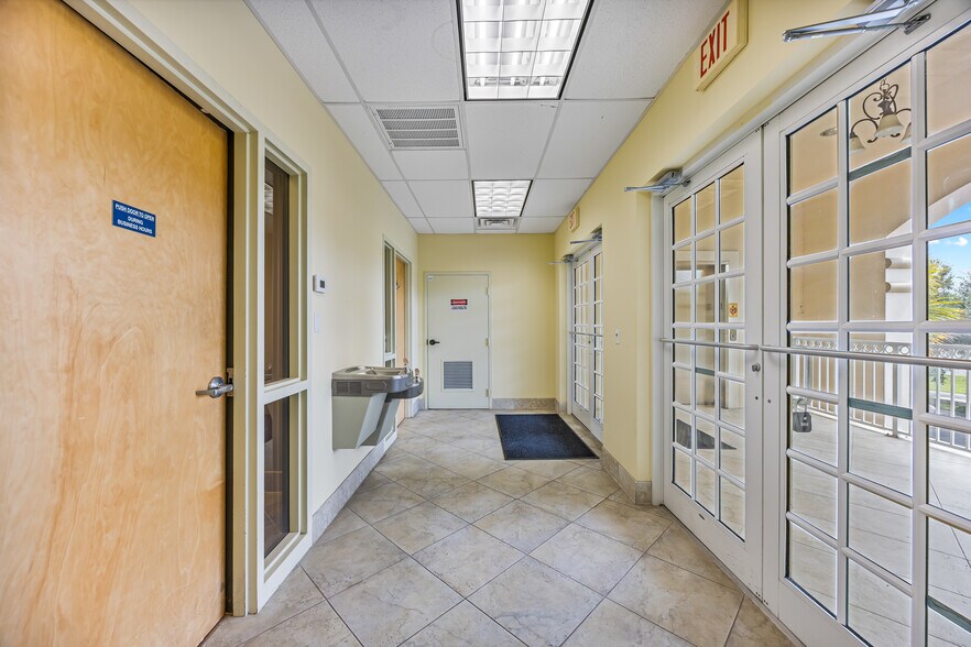 More Photos Of 5500 Murrell Rd, Melbourne Office For Lease