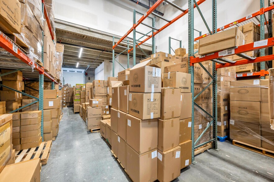 More Photos Of 23288 Fraserwood Way, Richmond Warehouse For Lease