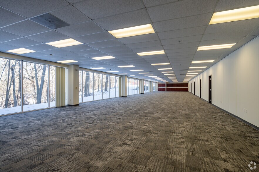 More Photos Of 43811 Plymouth Oaks Blvd, Plymouth Manufacturing For Sale