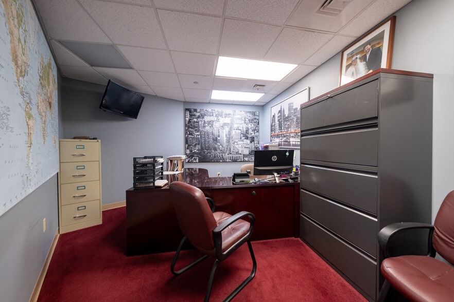 More Photos Of 1301 Grandview Ave, Pittsburgh Office For Sale