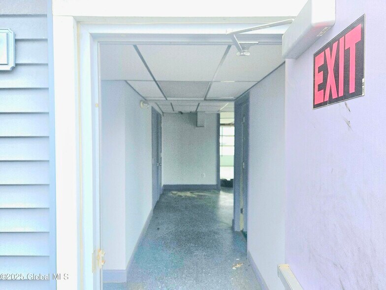 More Photos Of 1904 Broadway, Watervliet Auto Dealership For Sale