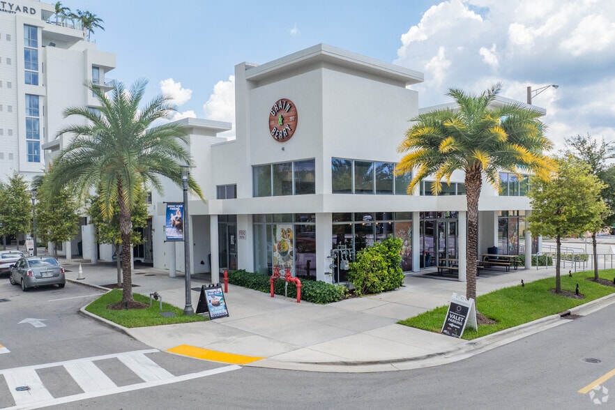 Primary Photo Of 701 N Federal Hwy, Fort Lauderdale Restaurant For Lease