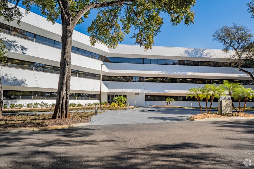 More Photos Of 5130 Eisenhower Blvd, Tampa Office For Lease