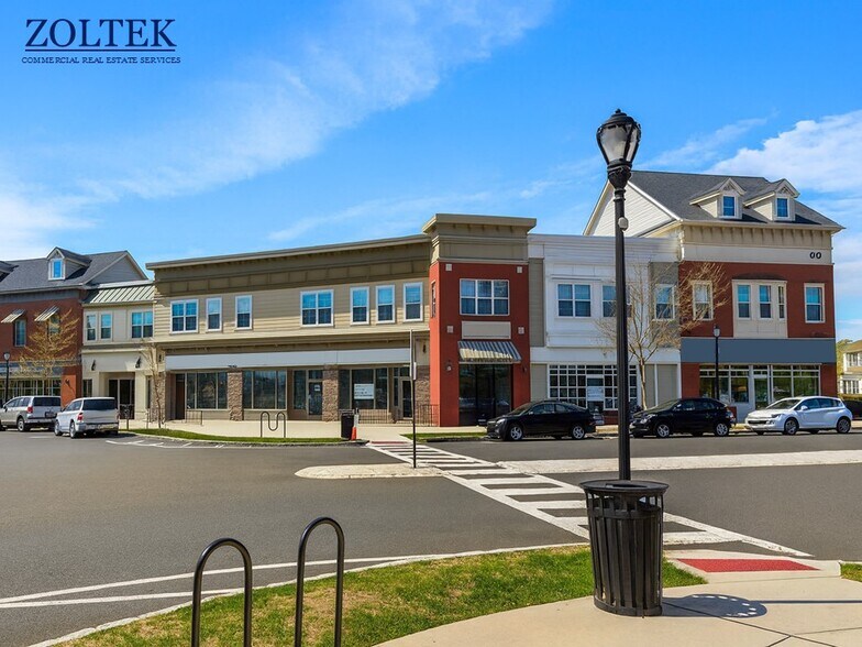 More Photos Of 90-105 Saddle Way, Chesterfield Apartments For Lease