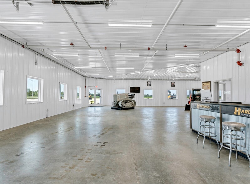 More Photos Of 26336 S Heritage Dr, Elwood Warehouse For Sale