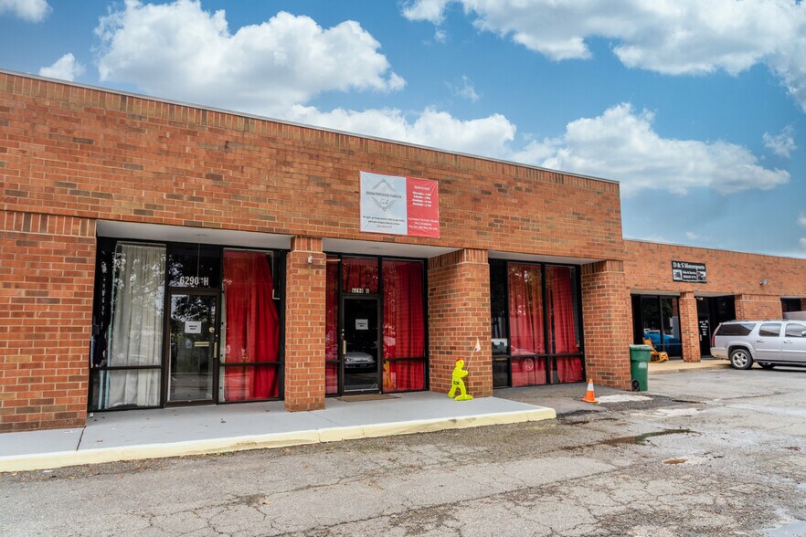 More Photos Of 6290 Old Warwick Rd, Richmond Light Manufacturing For Lease