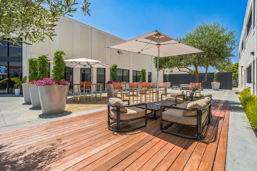 More Photos Of 110 Baytech Dr, San Jose Research And Development For Sale