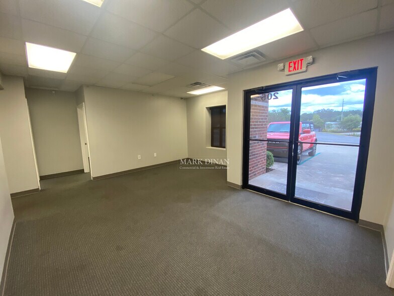 More Photos Of 205 Cloverdale Cir, Alabaster Flex For Lease