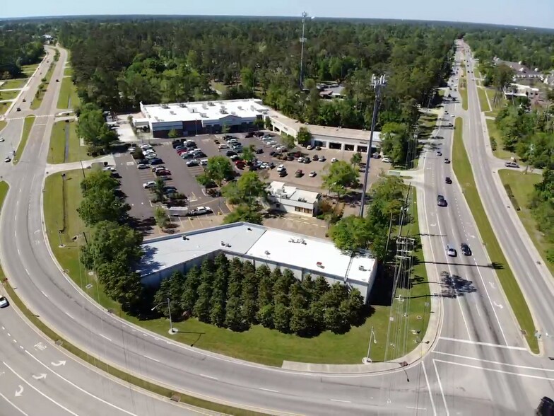 More Photos Of 3015 E Causeway Approach, Mandeville General Retail For Sale