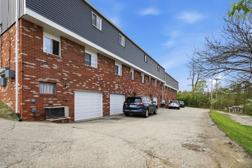 More Photos Of 3801 Hilpert St, Pittsburgh Apartments For Sale