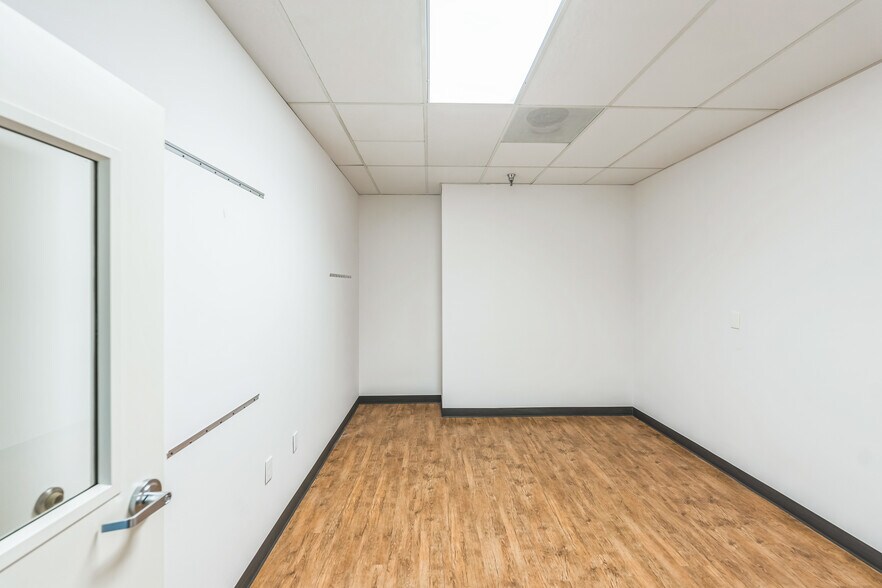 More Photos Of 2080 Brentwood St, High Point Office For Lease