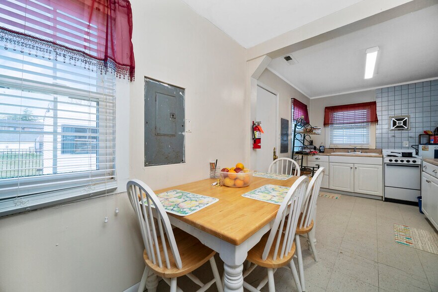More Photos Of 505 Randolph Rd, Newport News Apartments For Sale