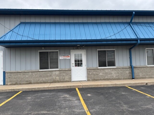 More Photos Of 181 Wolf St, Yorkville Warehouse For Sale