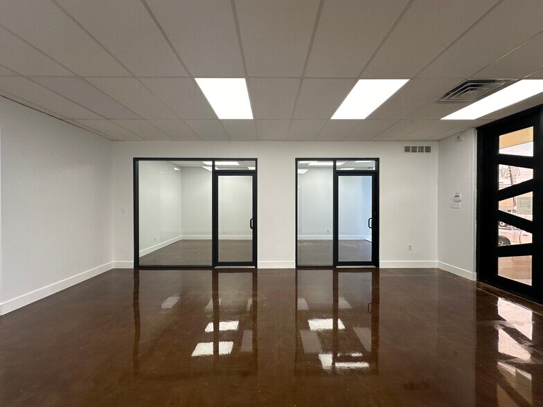 More Photos Of 1241-1243 Majesty Dr, Dallas Warehouse For Lease