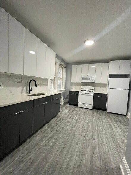 More Photos Of 1110 S Wood Ave, Linden Apartments For Sale