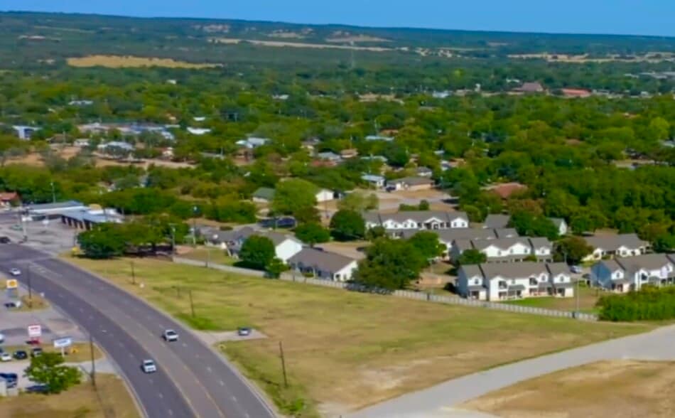 More Photos Of 1104 E Polk St, Burnet Land For Sale