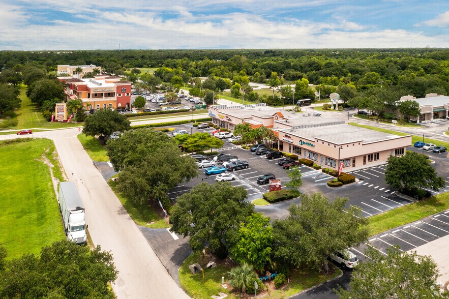 More Photos Of 8911 Daniels Pky, Fort Myers Storefront Retail Office For Lease