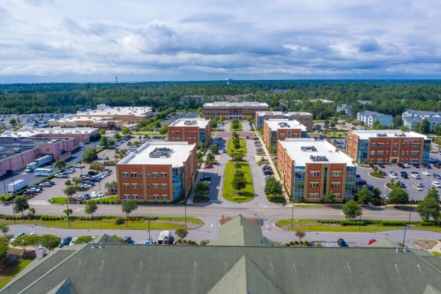 More Photos Of 6740 Rock Spring Rd, Wilmington Office For Lease