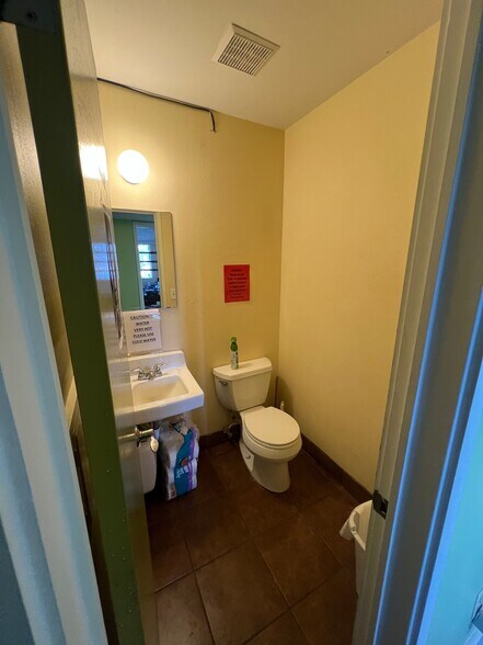 More Photos Of 3400 S Oneida Way, Denver Office Residential For Sale