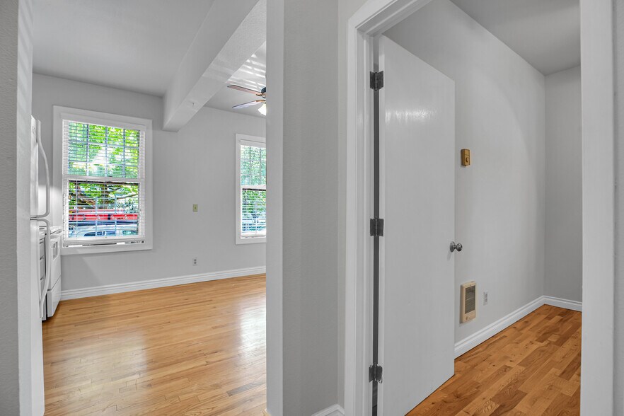 More Photos Of 1215 NW 21st Ave, Portland Apartments For Sale