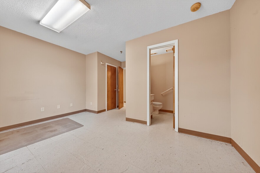More Photos Of 1324-1325 Highway 195, Jasper Assisted Living For Sale