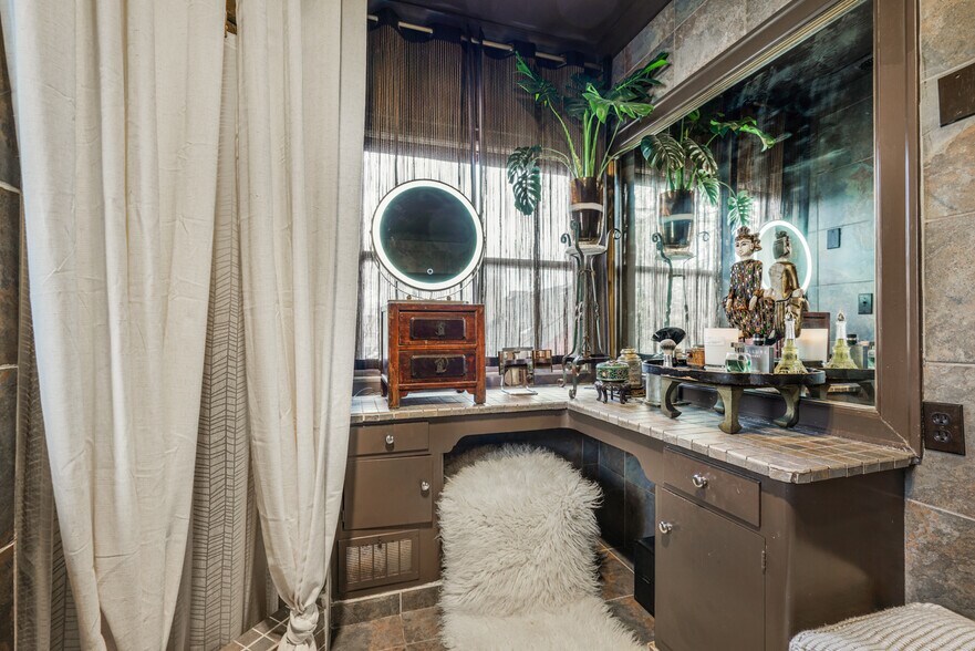 More Photos Of 3123 Ne Broadway St, Portland Storefront Retail Residential For Sale