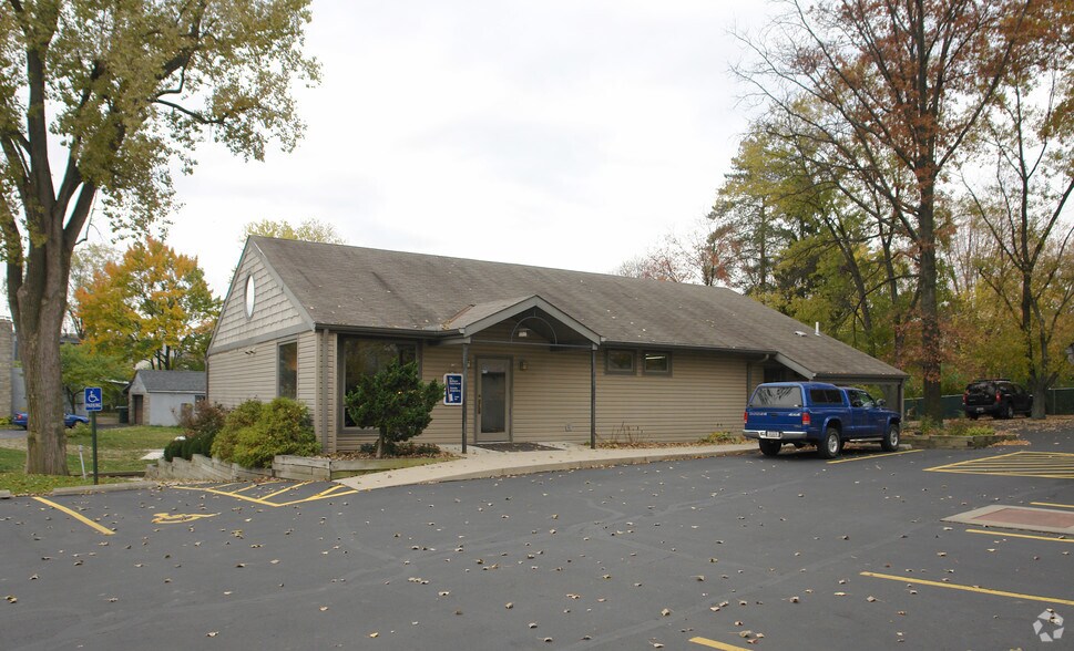 More Photos Of 4589 Kenny Rd, Columbus Office For Lease