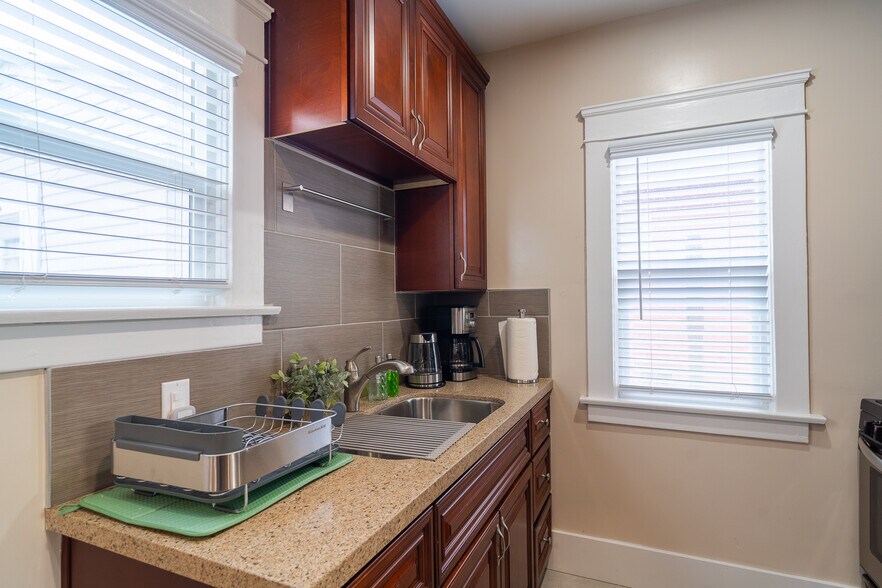 More Photos Of 2919 Ivy St, San Diego Apartments For Sale