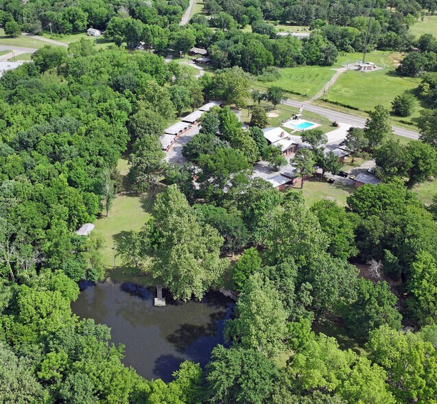 More Photos Of 33700 S 51 Hwy, Wagoner Hotel For Sale