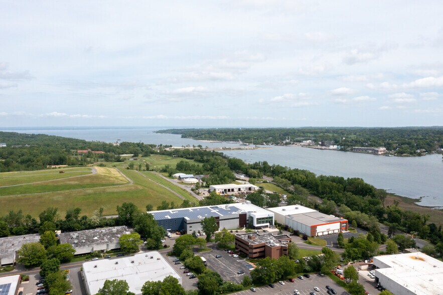 More Photos Of 2 Seaview Blvd, Port Washington Office For Lease