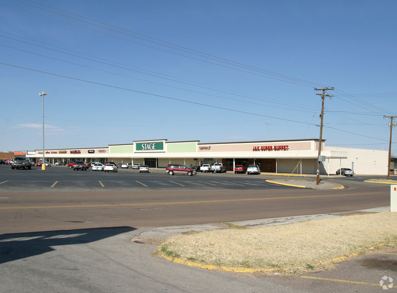 Primary Photo Of 1430 N Main St, Altus Unknown For Lease