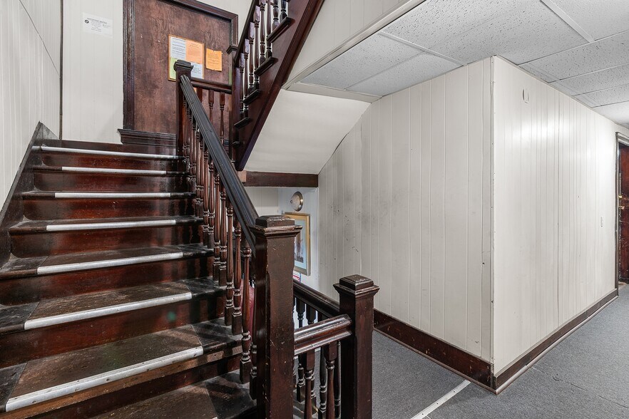 More Photos Of 338-340 Main St, Southbridge Apartments For Sale