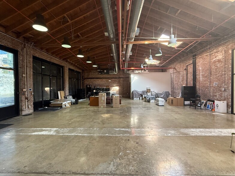 More Photos Of 2014-2022 E 7th St, Los Angeles Office For Lease