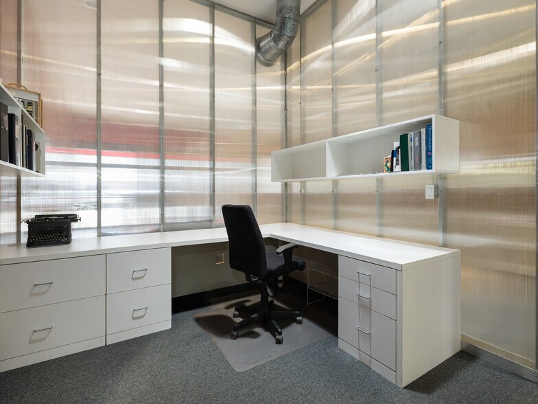 More Photos Of 1424 Marcelina Ave, Torrance Freestanding For Lease