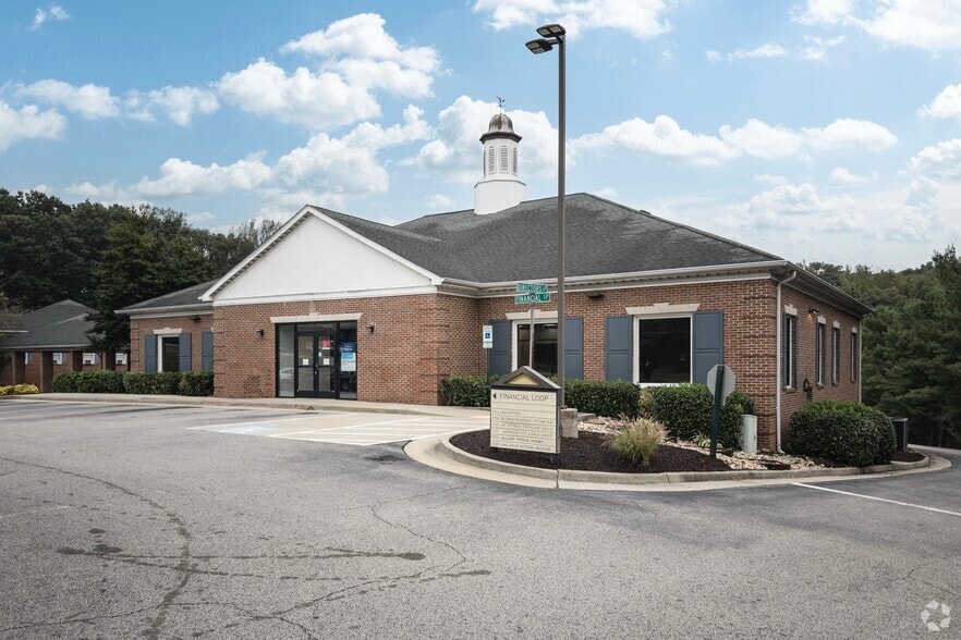 Primary Photo Of 1701 Financial Loop, Woodbridge Bank For Lease