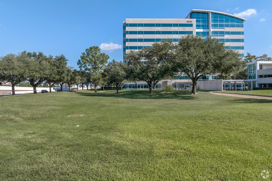 More Photos Of 4646 W Sam Houston Pky N, Houston Office For Lease