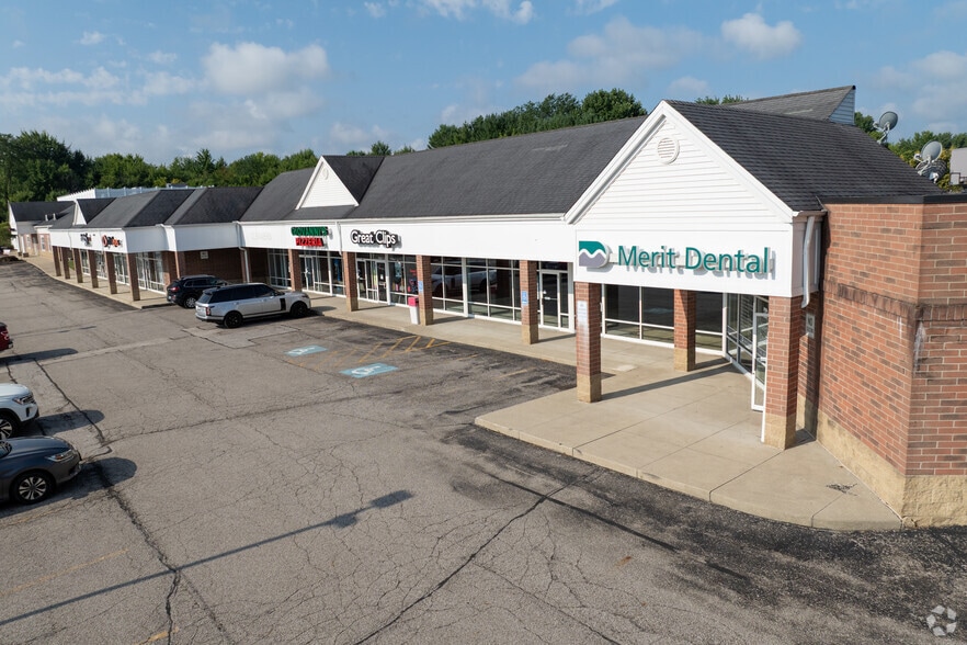 More Photos Of 19712-19844 W 130th St, Strongsville General Retail For Lease