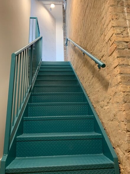 More Photos Of 3404-3412 N Sheffield Ave, Chicago Storefront Retail Office For Lease