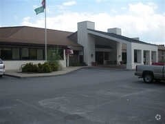 More Photos Of 340 Oyler Ave, Oak Hill Hotel For Lease