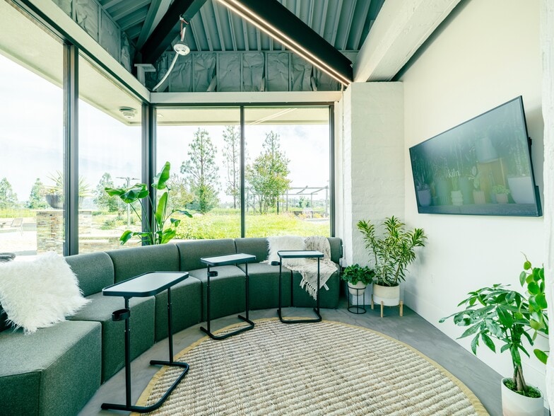 More Photos Of 17190 Bernardo Center Dr, San Diego Coworking Space