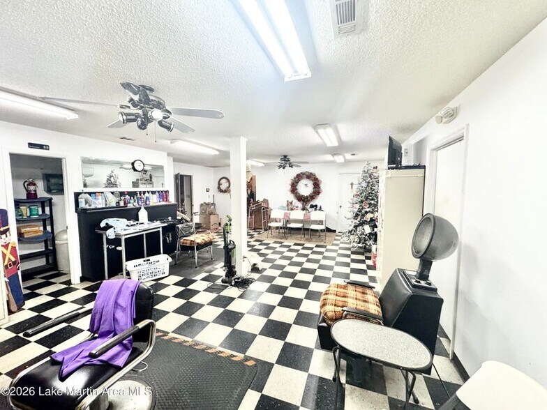 More Photos Of 835 Marshall St, Alexander City Specialty For Sale