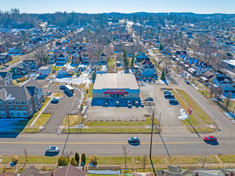 More Photos Of 2101 8th Ave, Huntington Freestanding For Sale