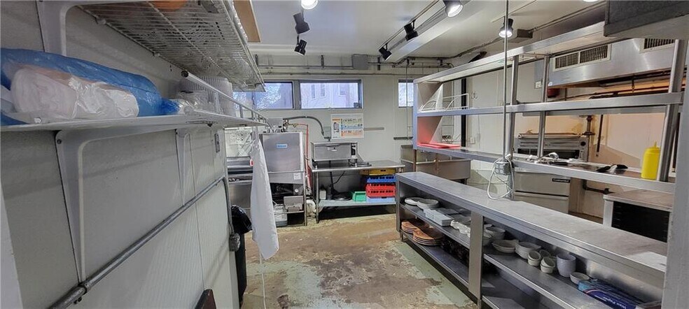 More Photos Of 13 Horseshoe Lake Rd, Kauneonga Lake Restaurant For Sale