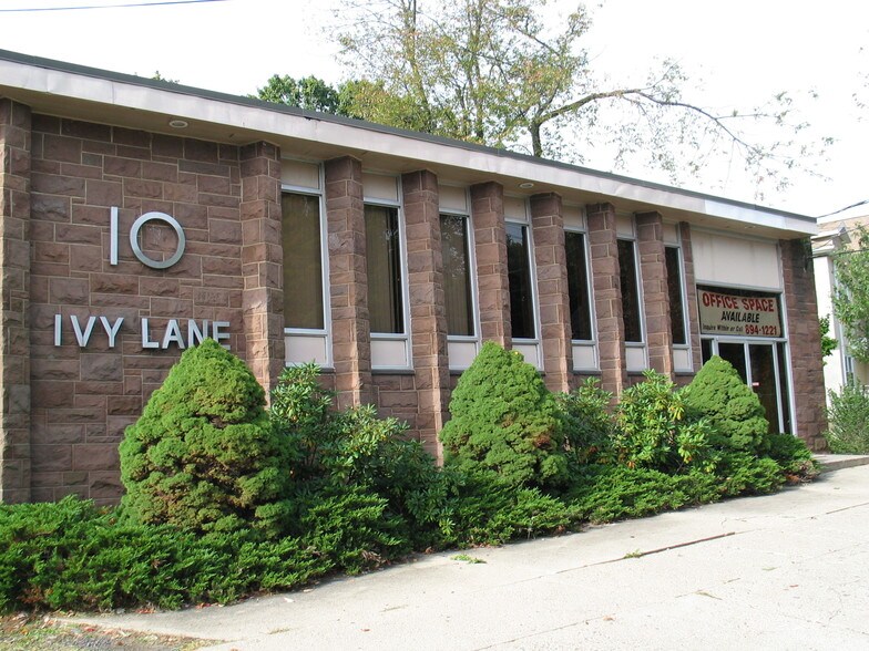 More Photos Of 10 W Ivy Ln, Englewood Office For Lease